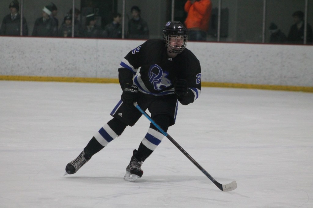Boys Hockey Takes Down&nbsp;Goffstown
