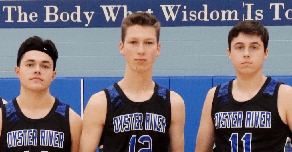 Oyster River Beats Sanborn on Senior&nbsp;Night